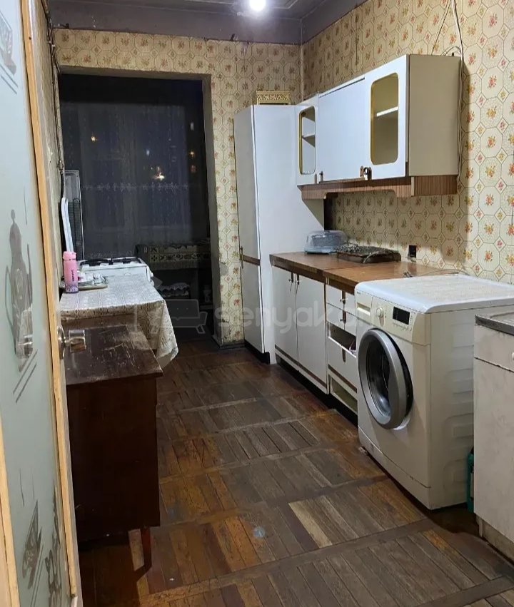 3 Սենյականոց Բնակարան, 77քմ, 4/9 հարկ, Նորմալ Վիճակում, Կահավորված, Արևկող