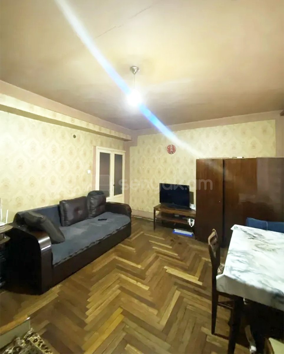 3 Սենյականոց Բնակարան, 85քմ, 2/9 հարկ, Պետական Վիճակում