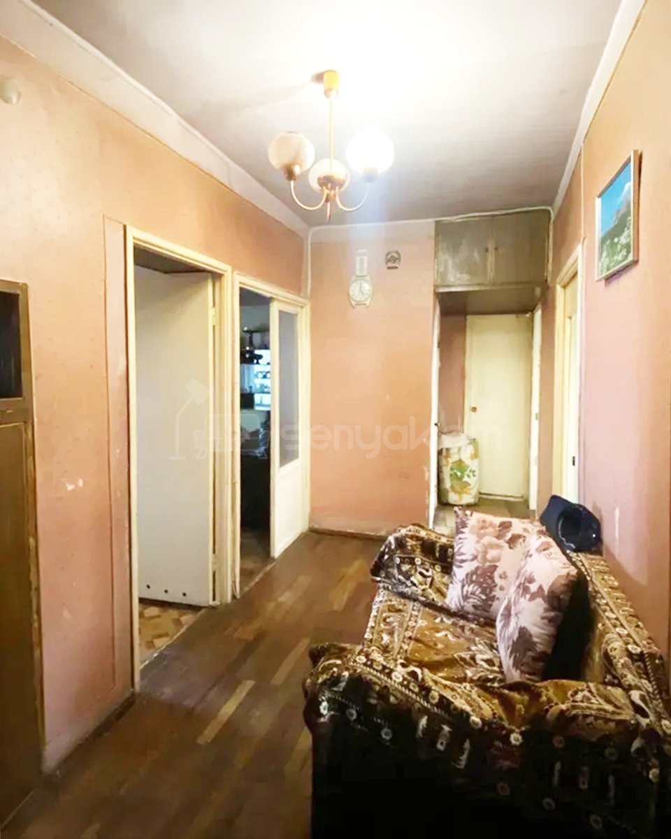 3 Սենյականոց Բնակարան, 85քմ, 2/9 հարկ, Պետական Վիճակում