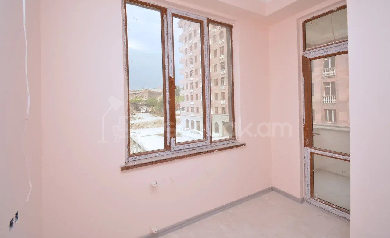 3 Սենյականոց Բնակարան Նորակառույցում, 96քմ, 3/8 հարկ, Կապիտալ Վերանորոգված