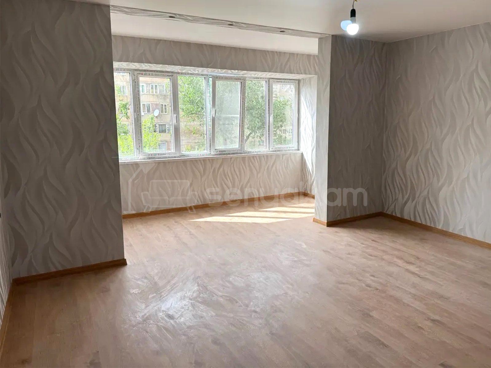 3 Սենյականոց Բնակարան, 83քմ, 3/9 հարկ, Դիզայներական Վերանորոգված