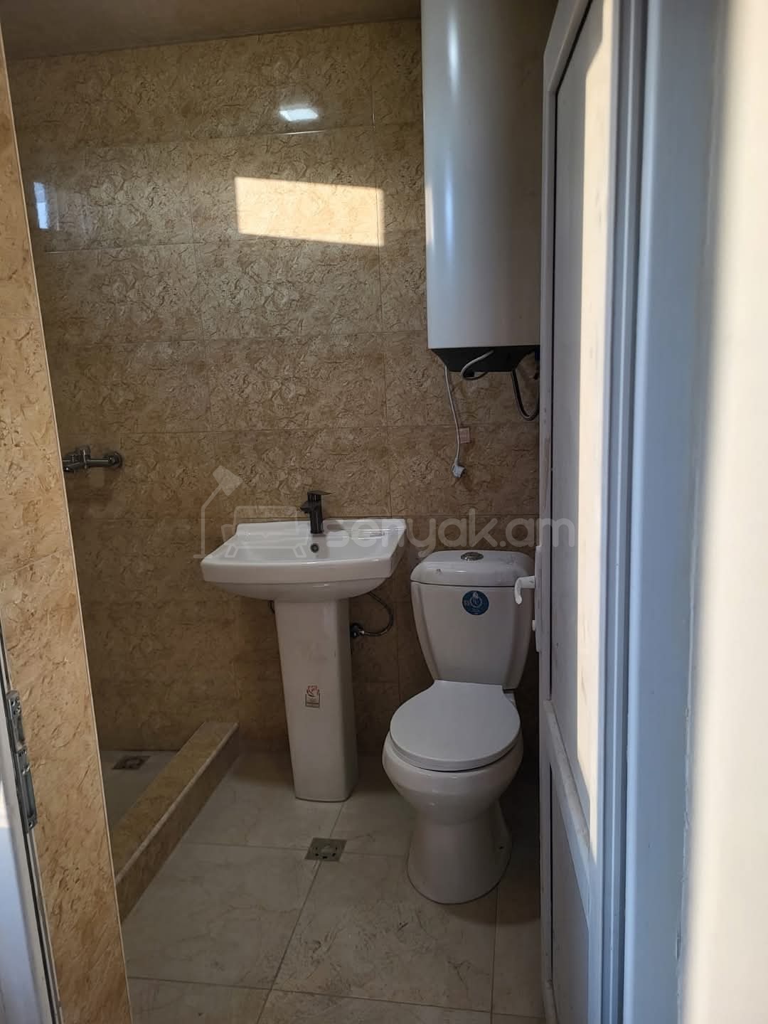 Վաճռվում է տարածք 