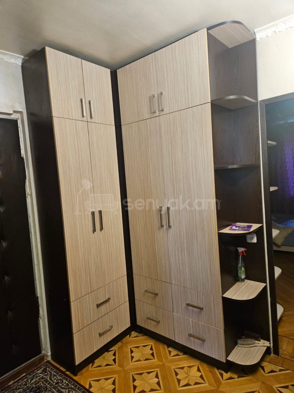 2 Սենյականոց Բնակարան Քարե Շենքում, 50քմ, 2/4 հարկ, Նորմալ Վիճակում, Կահավորված, Արևկող