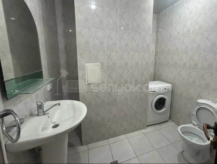 3 Սենյականոց Բնակարան Նորակառույցում, 175քմ, 2/5 հարկ, Կապիտալ Վերանորոգված, Կահավորված
