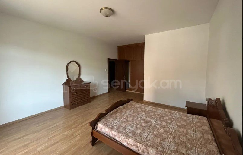 3 Սենյականոց Բնակարան Նորակառույցում, 175քմ, 2/5 հարկ, Կապիտալ Վերանորոգված, Կահավորված