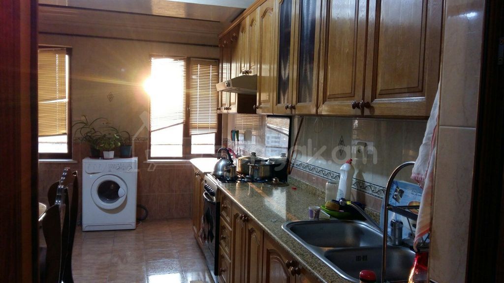 4 Սենյականոց Բնակարան, 102քմ, 9/10 հարկ, Կապիտալ Վերանորոգված