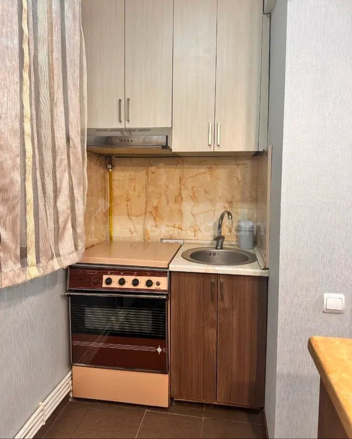 2 Սենյականոց Բնակարան, 42քմ, 5/10 հարկ, Կապիտալ Վերանորոգված, Կահավորված