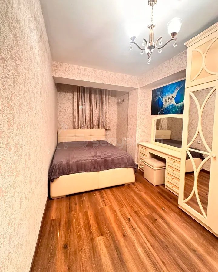 2 Սենյականոց Բնակարան, 42քմ, 5/10 հարկ, Կապիտալ Վերանորոգված, Կահավորված