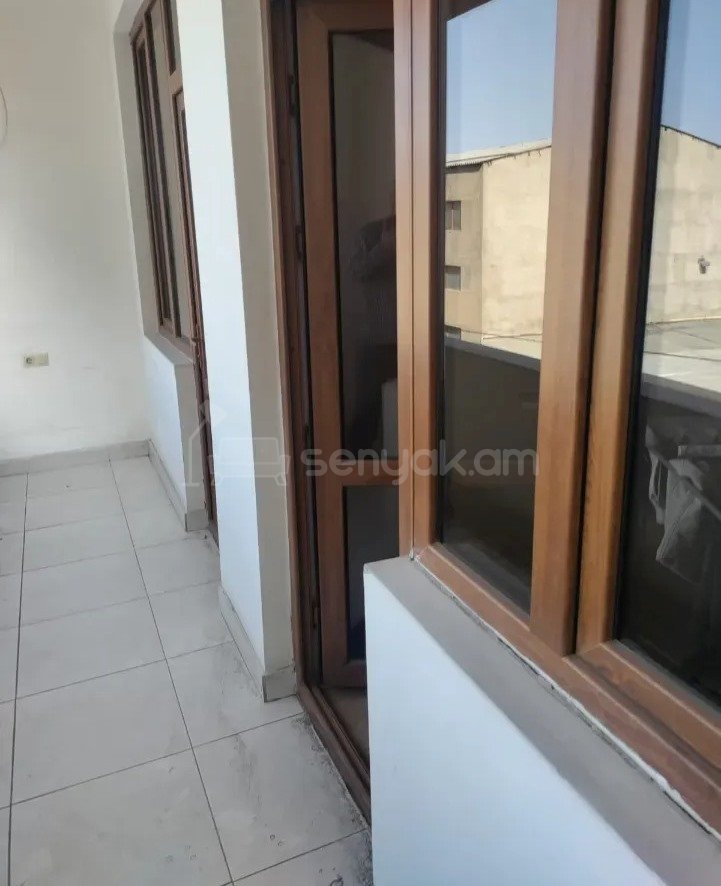 3 Սենյականոց Բնակարան Նորակառույցում, 100քմ, 4/8 հարկ, Կապիտալ Վերանորոգված