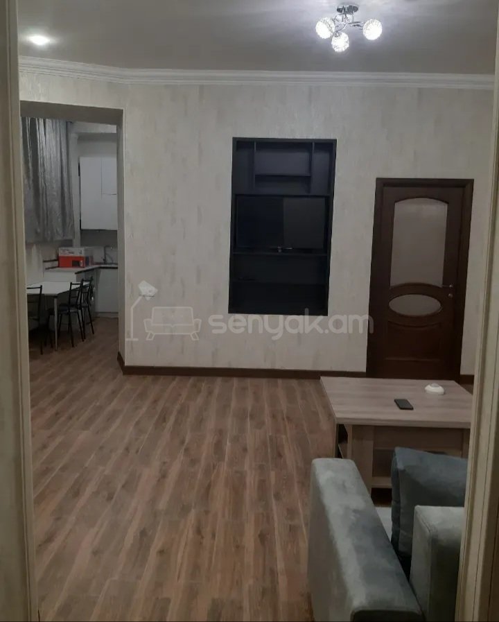 2 Սենյականոց Բնակարան Քարե Շենքում, 50քմ, 1/4 հարկ, Կապիտալ Վերանորոգված, Կահավորված