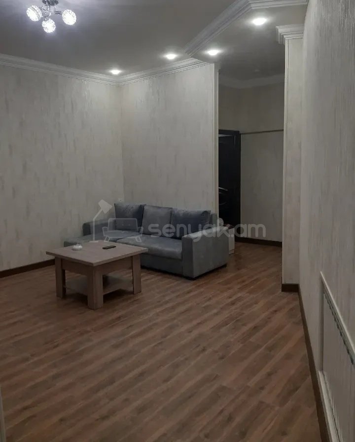 2 Սենյականոց Բնակարան Քարե Շենքում, 50քմ, 1/4 հարկ, Կապիտալ Վերանորոգված, Կահավորված