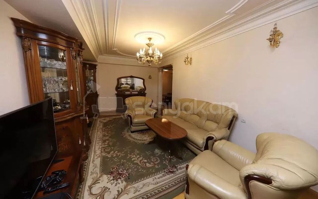 4 Սենյականոց Բնակարան, 102քմ, 9/10 հարկ, Նորմալ Վիճակում