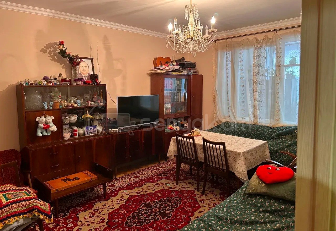 3 Սենյականոց Բնակարան Քարե Շենքում, 68քմ, 2/5 հարկ, Կապիտալ Վերանորոգված