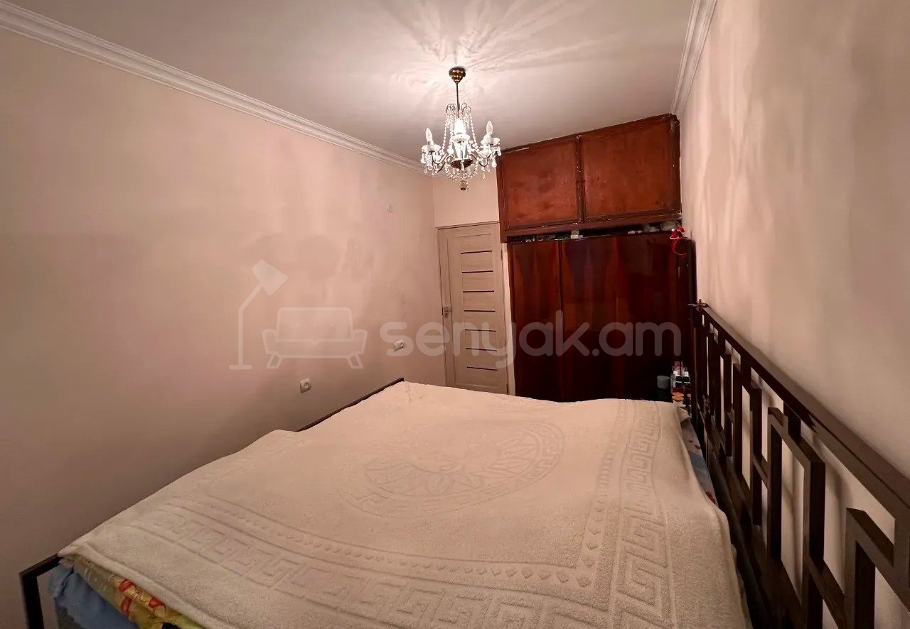 2 Սենյականոց Բնակարան Քարե Շենքում, 68քմ, 2/5 հարկ, Պետական Վիճակում