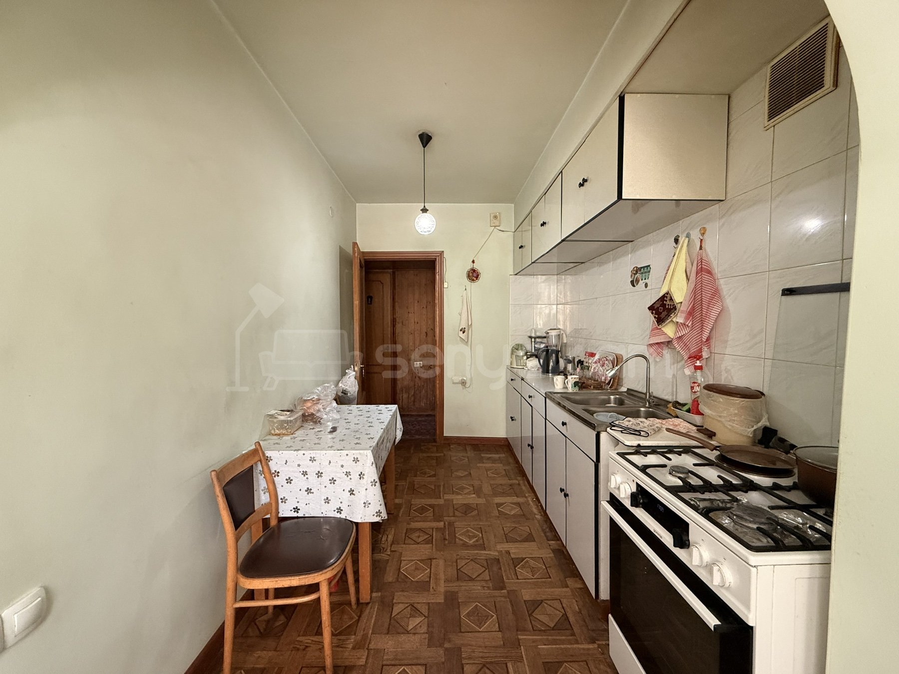 3 Սենյականոց Բնակարան, 100քմ, 2/5 հարկ, Կապիտալ Վերանորոգված