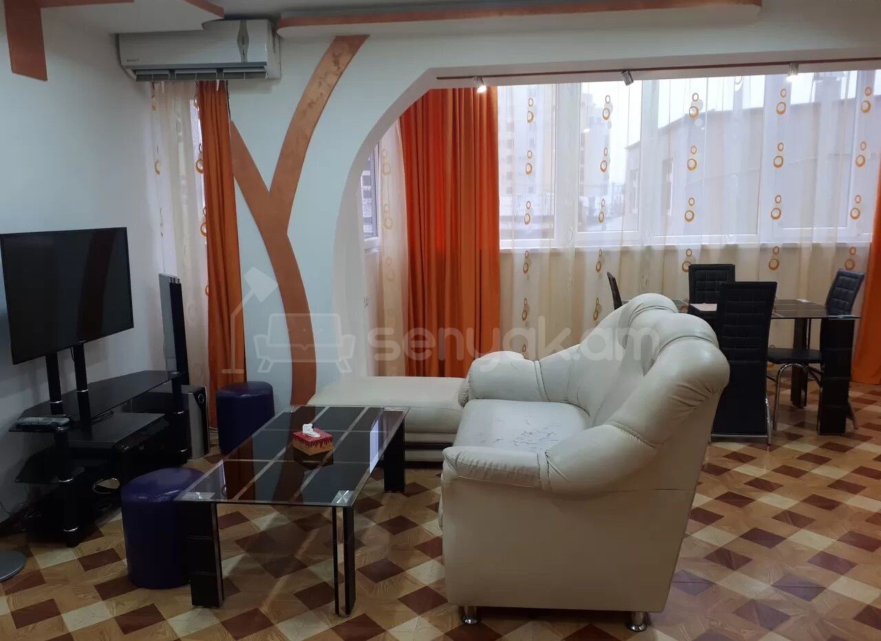 1 Սենյականոց Բնակարան, 40քմ, 4/9 հարկ, Կապիտալ Վերանորոգված