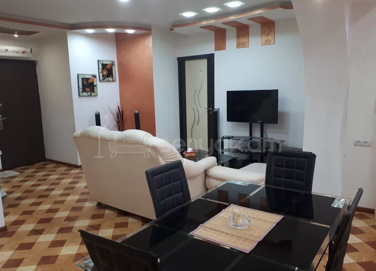 1 Սենյականոց Բնակարան, 40քմ, 4/9 հարկ, Կապիտալ Վերանորոգված