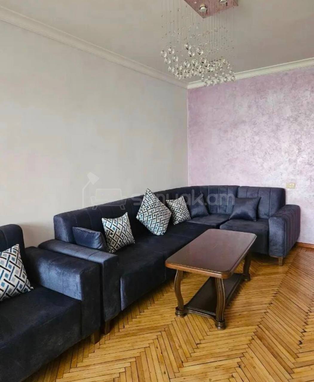 2 Սենյականոց Բնակարան Քարե Շենքում, 64քմ, 3/5 հարկ, Կոսմետիկ Վերանորոգված, Կահավորված