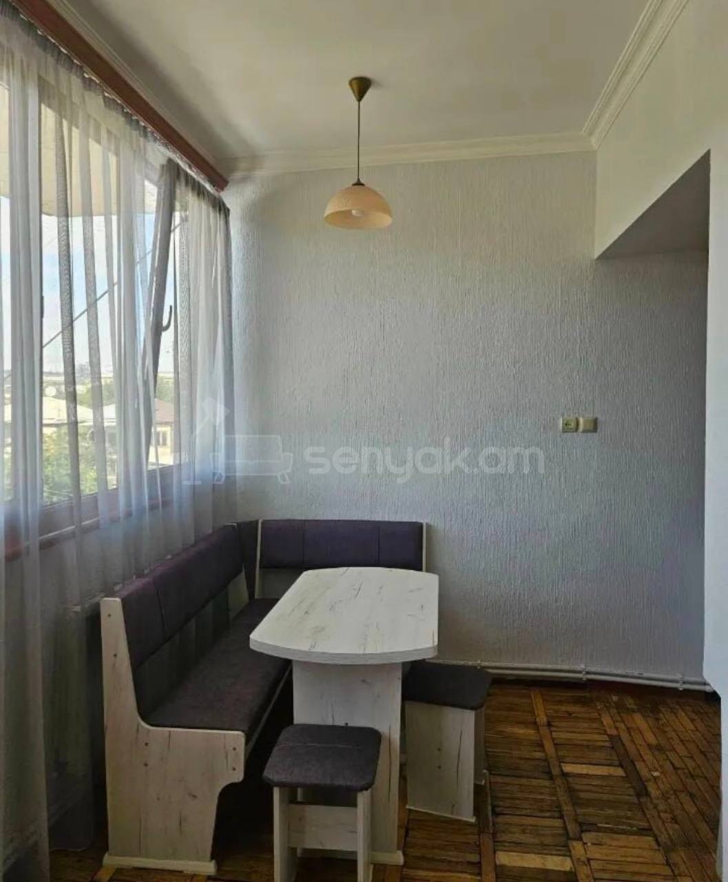 2 Սենյականոց Բնակարան Քարե Շենքում, 64քմ, 3/5 հարկ, Կոսմետիկ Վերանորոգված, Կահավորված