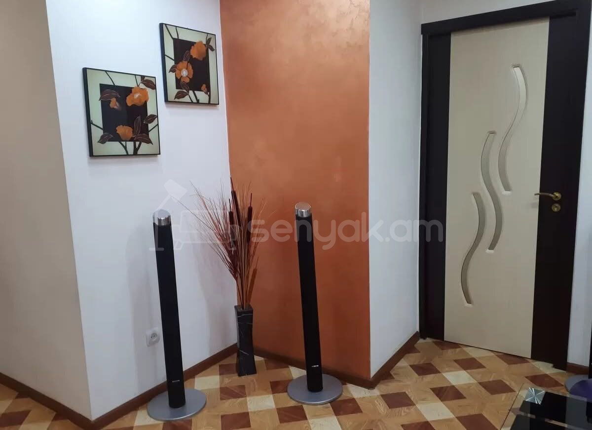 2 Սենյականոց Բնակարան, 40քմ, 4/9 հարկ, Կապիտալ Վերանորոգված