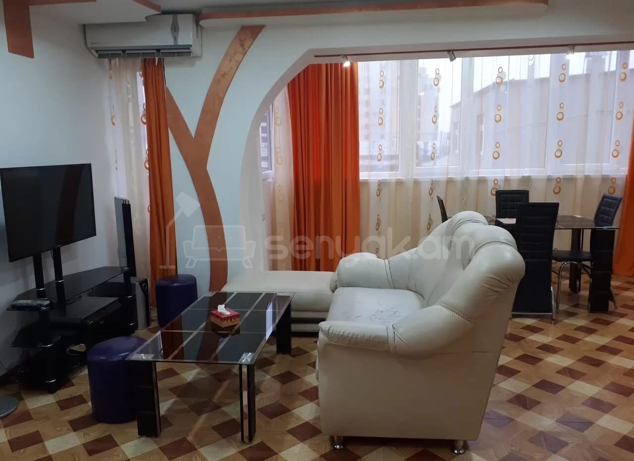 2 Սենյականոց Բնակարան, 40քմ, 4/9 հարկ, Կապիտալ Վերանորոգված