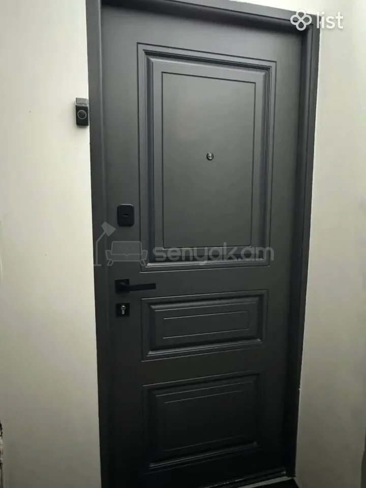 3 Սենյականոց Բնակարան, 95քմ, 8/13 հարկ, Նորմալ Վիճակում