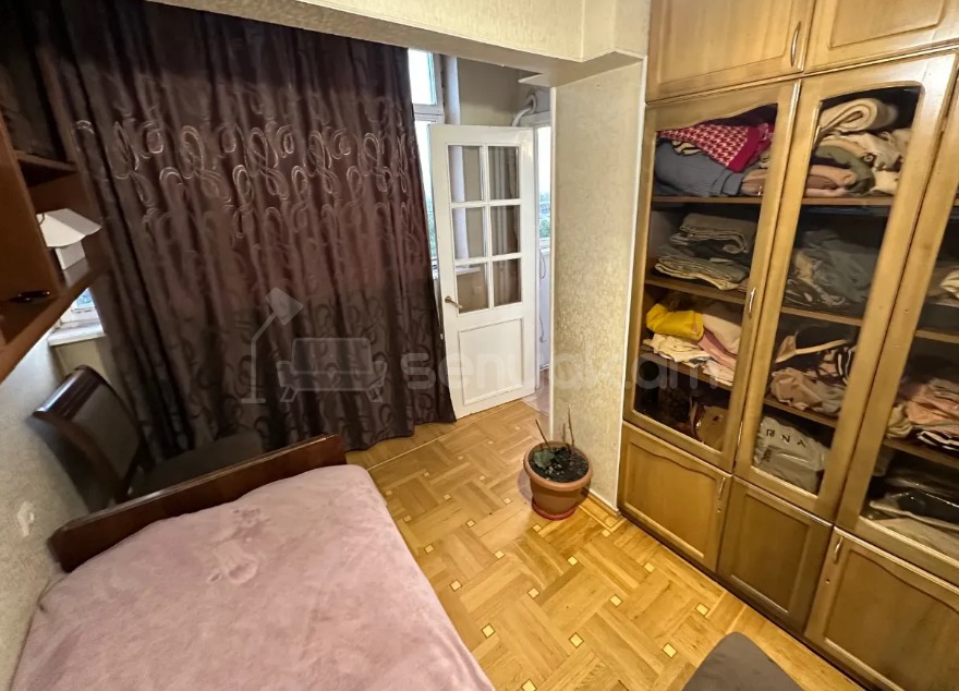 3 Սենյականոց Բնակարան, 95քմ, 8/13 հարկ, Նորմալ Վիճակում