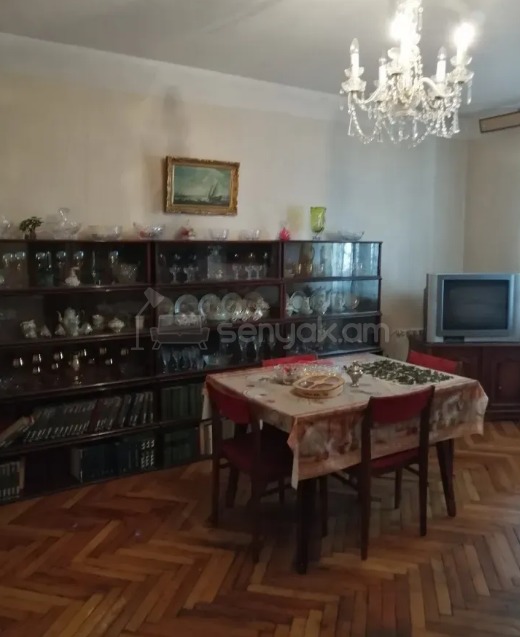 3 Սենյականոց Բնակարան, 81քմ, 1/9 հարկ, Պետական Վիճակում