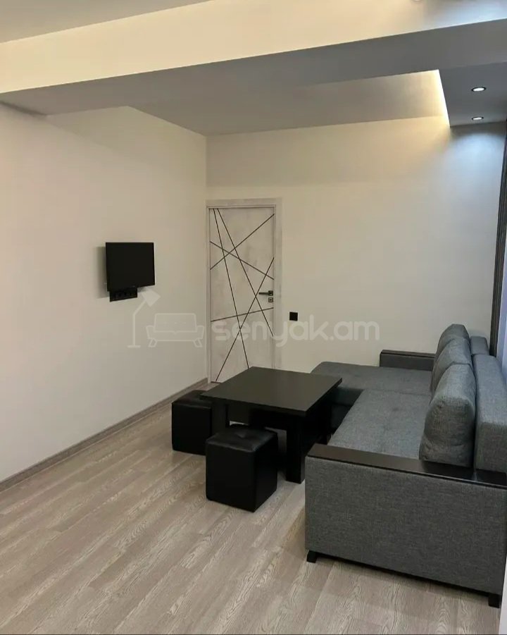 3 Սենյականոց Բնակարան Նորակառույցում, 86քմ, 2/16 հարկ, Դիզայներական Վերանորոգված, Կահավորված