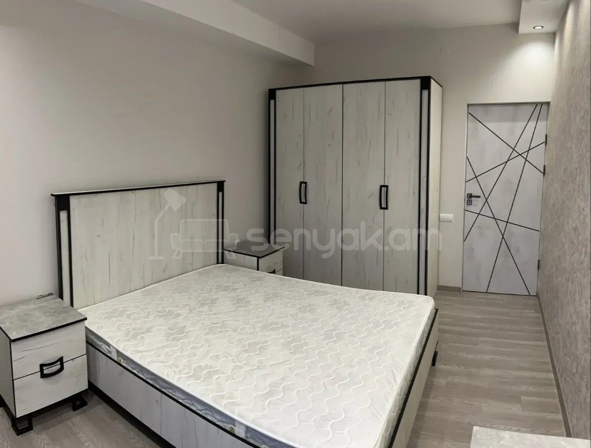 3 Սենյականոց Բնակարան Նորակառույցում, 86քմ, 2/16 հարկ, Դիզայներական Վերանորոգված, Կահավորված