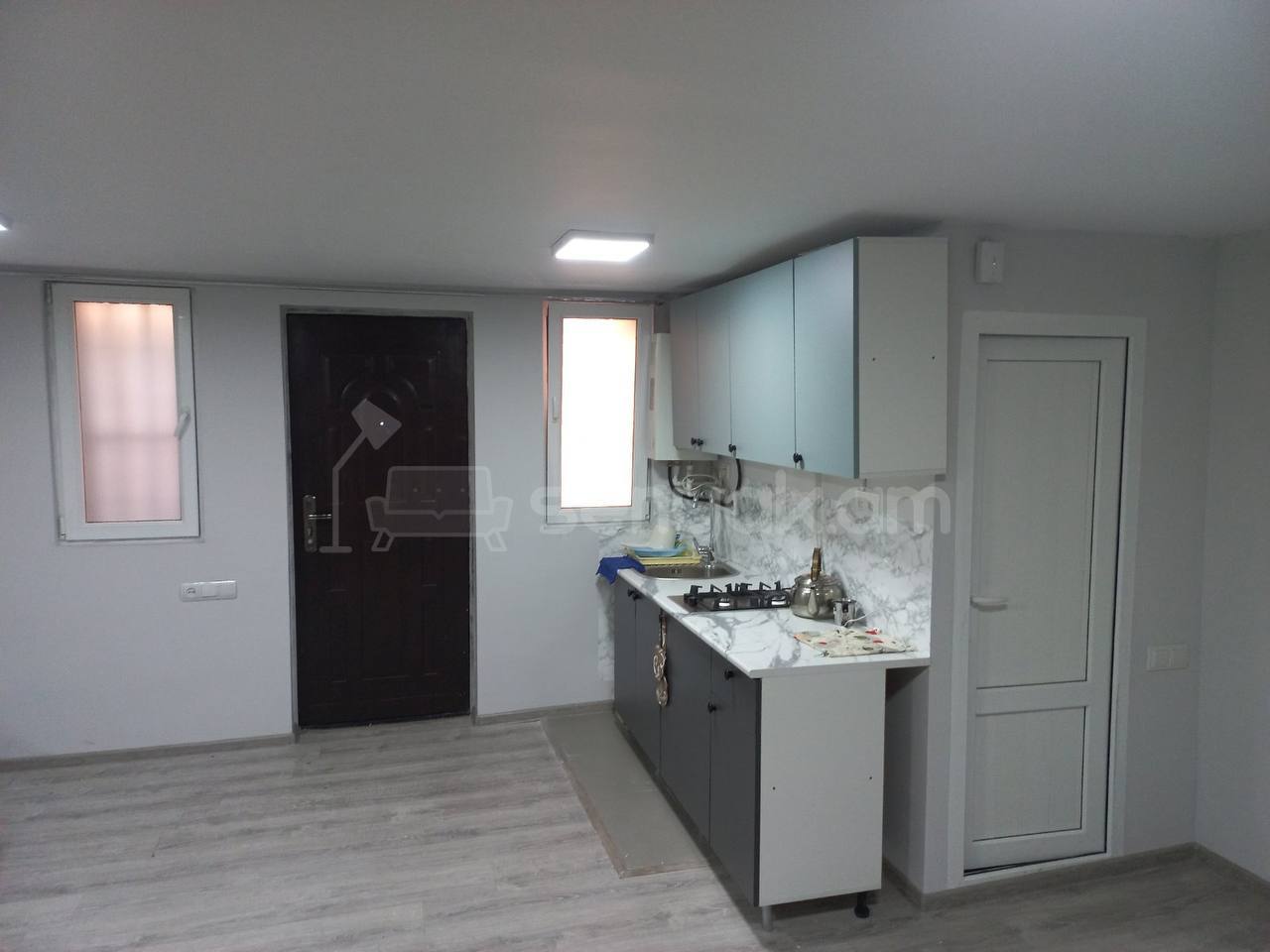 1 Սենյականոց Բնակարան Քարե Շենքում, 35քմ, 1/1 հարկ, Կապիտալ Վերանորոգված, Կահավորված, Արևկող