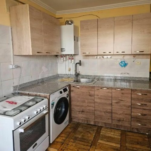2 Սենյականոց Բնակարան Քարե Շենքում, 64քմ, 3/5 հարկ, Կապիտալ Վերանորոգված, Կահավորված, Արևկող