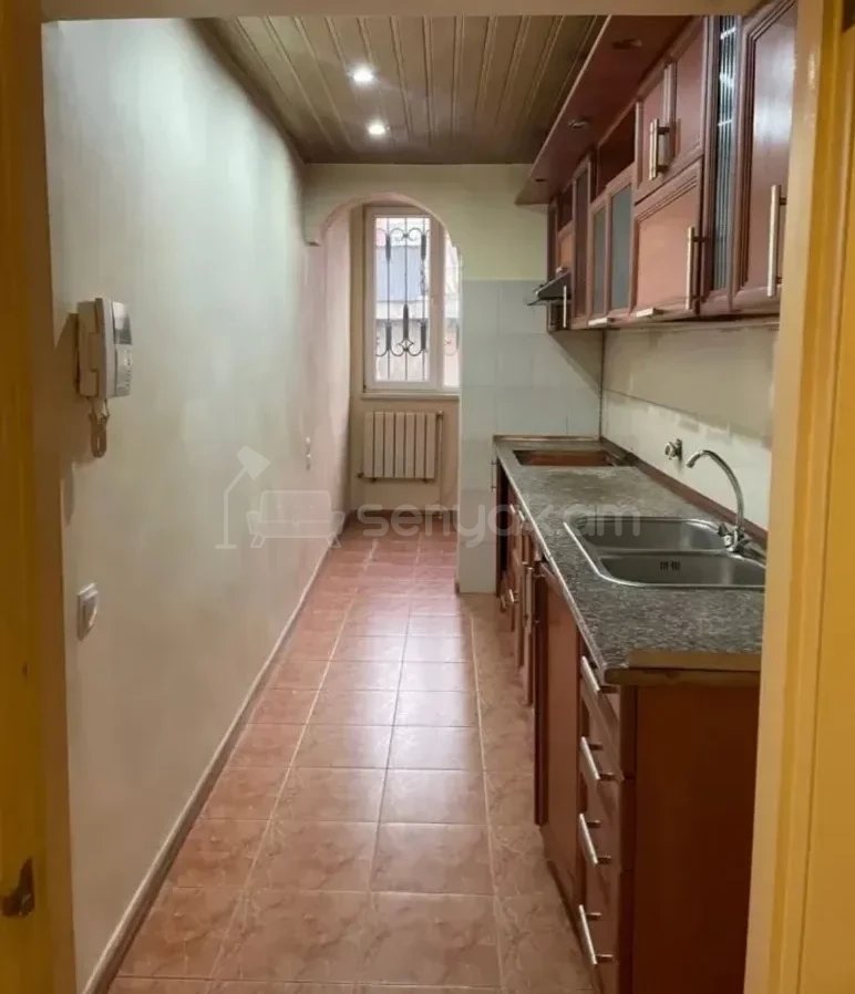4 Սենյականոց Բնակարան Քարե Շենքում, 120քմ, 1/5 հարկ, Կապիտալ Վերանորոգված, Արևկող