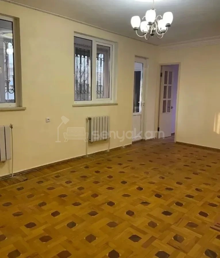 4 Սենյականոց Բնակարան Քարե Շենքում, 120քմ, 1/5 հարկ, Կապիտալ Վերանորոգված, Արևկող