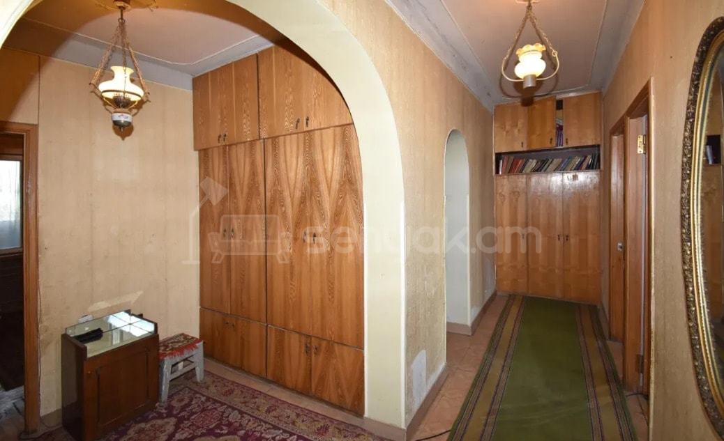 3 Սենյականոց Բնակարան, 97քմ, 4/9 հարկ, Պետական Վիճակում
