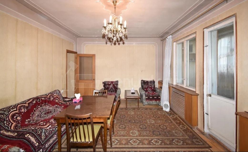 3 Սենյականոց Բնակարան, 97քմ, 4/9 հարկ, Պետական Վիճակում