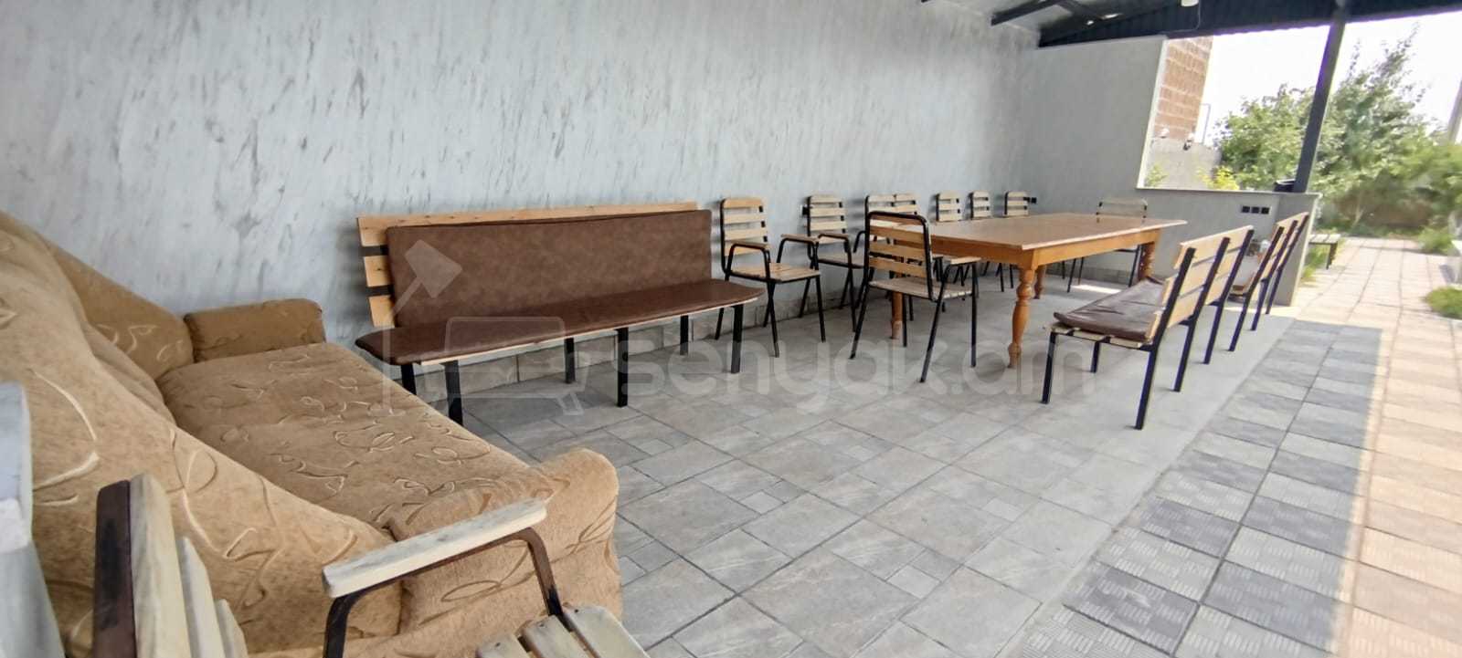 1 Սենյականոց Ամառանոց, 100քմ, Լողավազանով