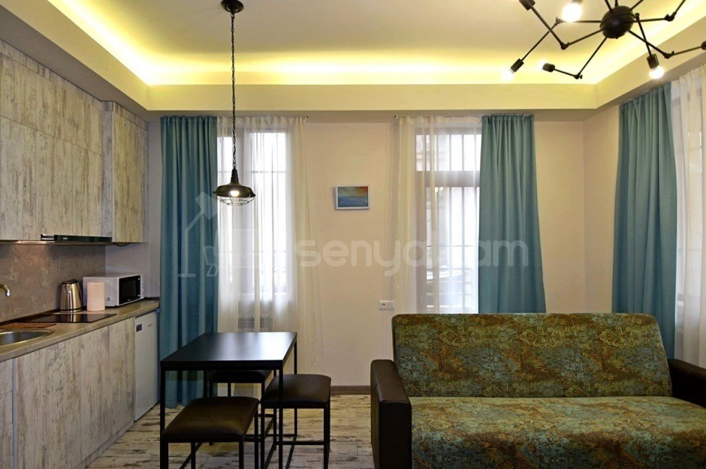 2 Սենյականոց Բնակարան Նորակառույցում, 45քմ, 2/8 հարկ, Դիզայներական Վերանորոգված, Կահավորված, Արևկող
