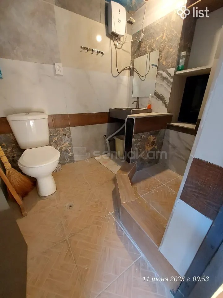 2 Սենյականոց Բնակարան Քարե Շենքում, 40քմ, 1/1 հարկ, Նորմալ Վիճակում, Կահավորված