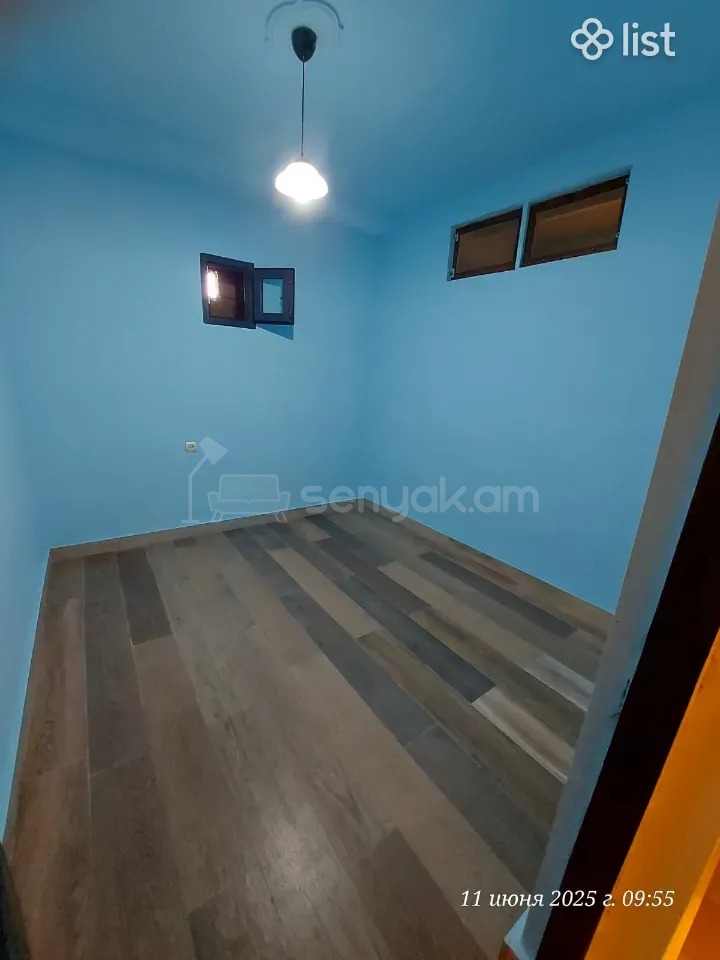 2 Սենյականոց Բնակարան Քարե Շենքում, 40քմ, 1/1 հարկ, Նորմալ Վիճակում, Կահավորված