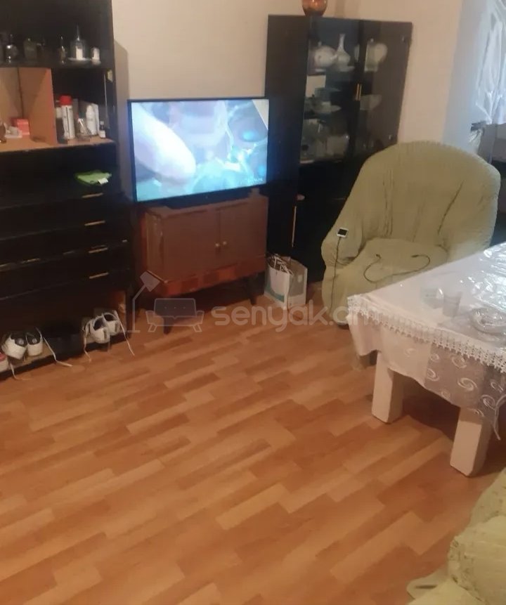 1 Սենյականոց Բնակարան Քարե Շենքում, 40քմ, 1/5 հարկ, Պետական Վիճակում, Կահավորված