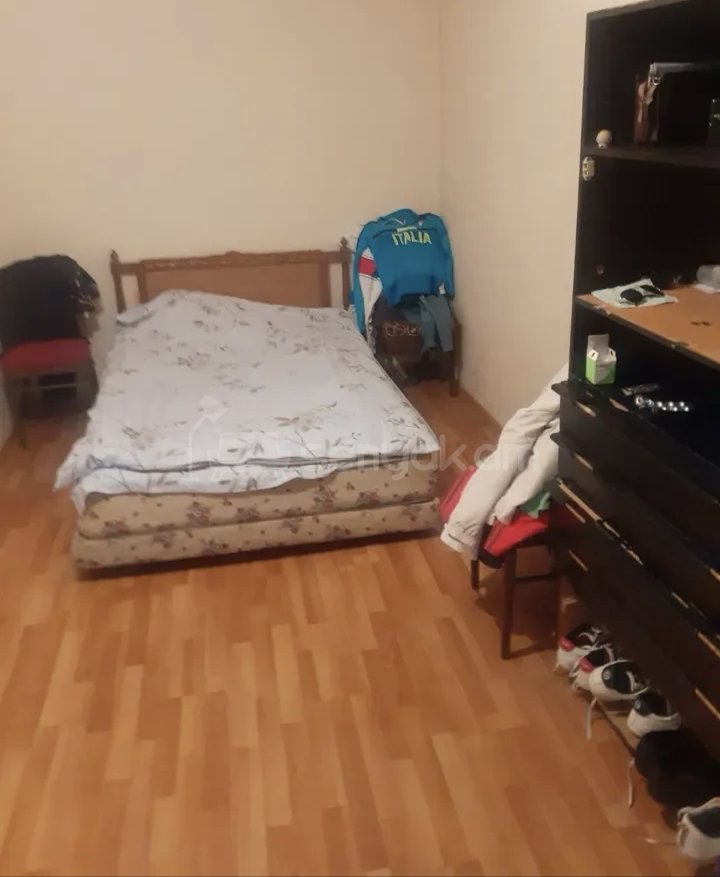 1 Սենյականոց Բնակարան Քարե Շենքում, 40քմ, 1/5 հարկ, Պետական Վիճակում, Կահավորված