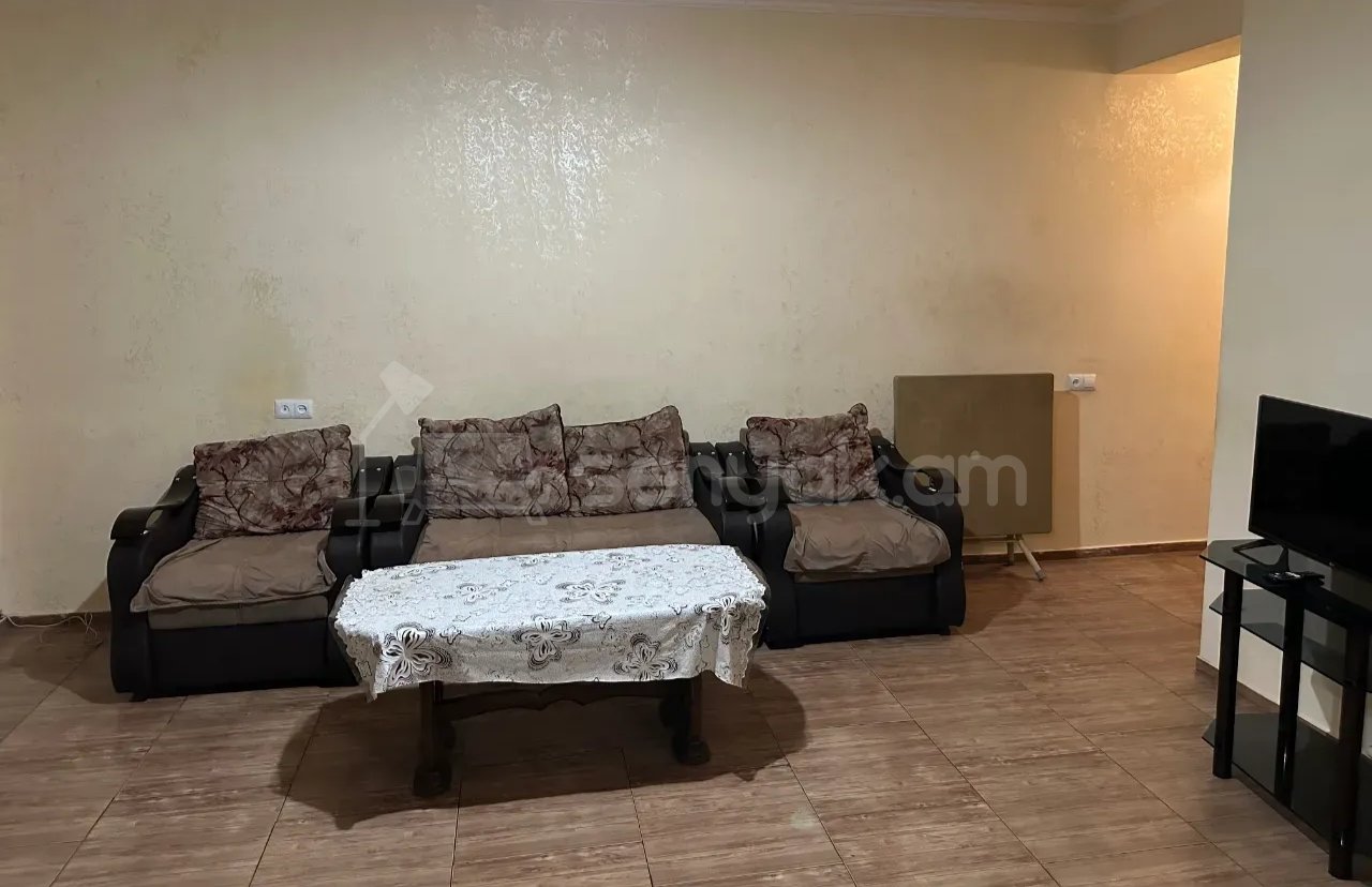 2 Սենյականոց Բնակարան Քարե Շենքում, 72քմ, 1/1 հարկ, Կապիտալ Վերանորոգված, Կահավորված, Արևկող
