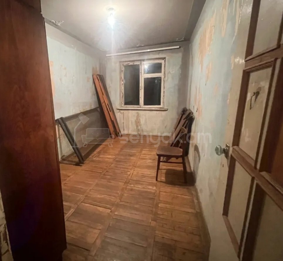 2 Սենյականոց Բնակարան, 51քմ, 3/5 հարկ, Պետական Վիճակում