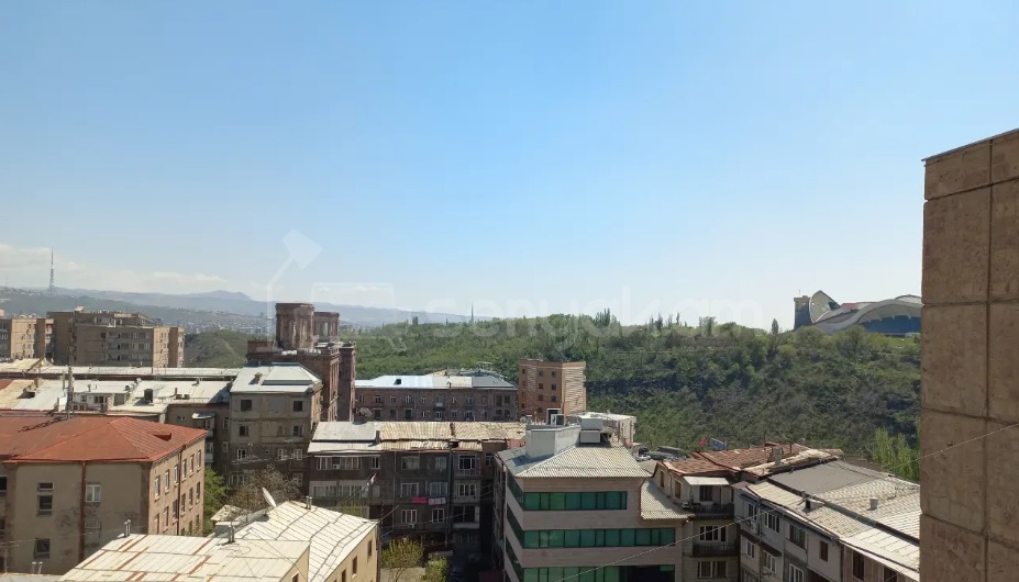2 Սենյականոց Բնակարան, 52քմ, 8/9 հարկ, Նորմալ Վիճակում