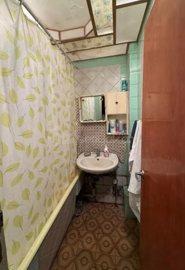 2 Սենյականոց Բնակարան, 62քմ, 1/5 հարկ, Պետական Վիճակում
