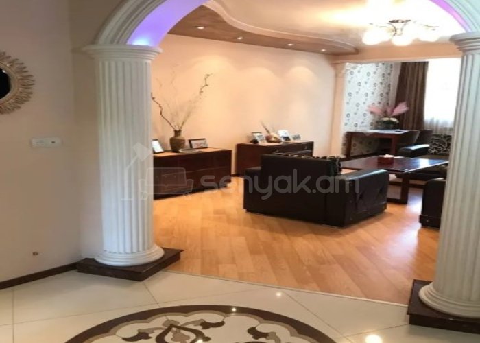 2 Սենյականոց Բնակարան Քարե Շենքում, 75քմ, 1/5 հարկ, Կապիտալ Վերանորոգված, Կահավորված, Արևկող