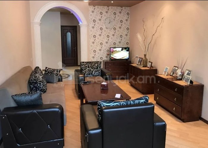 2 Սենյականոց Բնակարան Քարե Շենքում, 75քմ, 1/5 հարկ, Կապիտալ Վերանորոգված, Կահավորված, Արևկող