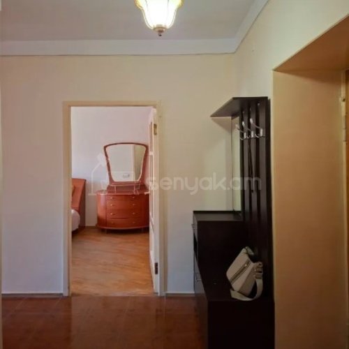 2 Սենյականոց Բնակարան Քարե Շենքում, 60քմ, 2/5 հարկ, Կոսմետիկ Վերանորոգված, Կահավորված, Արևկող