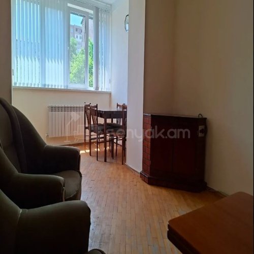 2 Սենյականոց Բնակարան Քարե Շենքում, 60քմ, 2/5 հարկ, Կոսմետիկ Վերանորոգված, Կահավորված, Արևկող